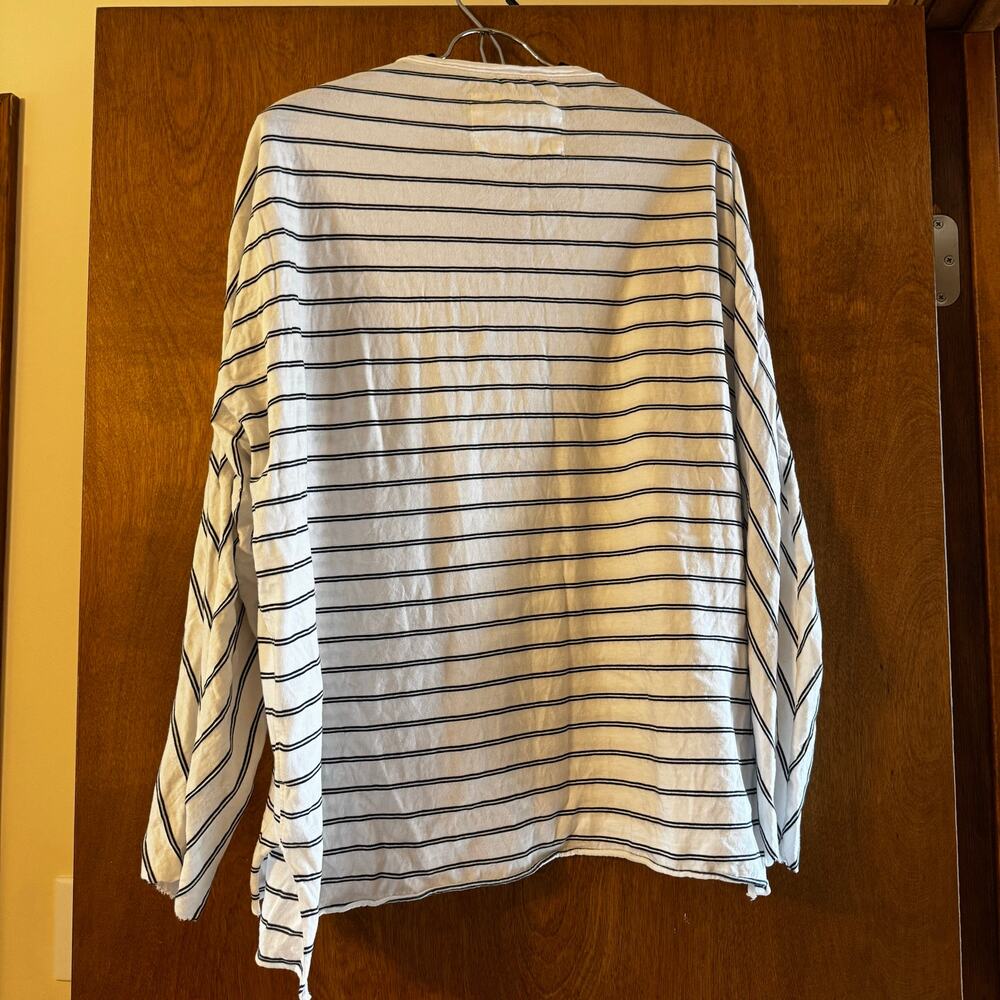 Frank & Eileen Tee Lab White Navy Striped Oversized V-Neck Top Sz M - Picture 4 of 4